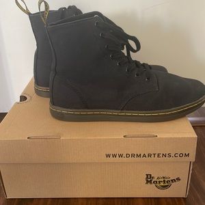 Size 9 Mens Alfie canvas Dr. Martens